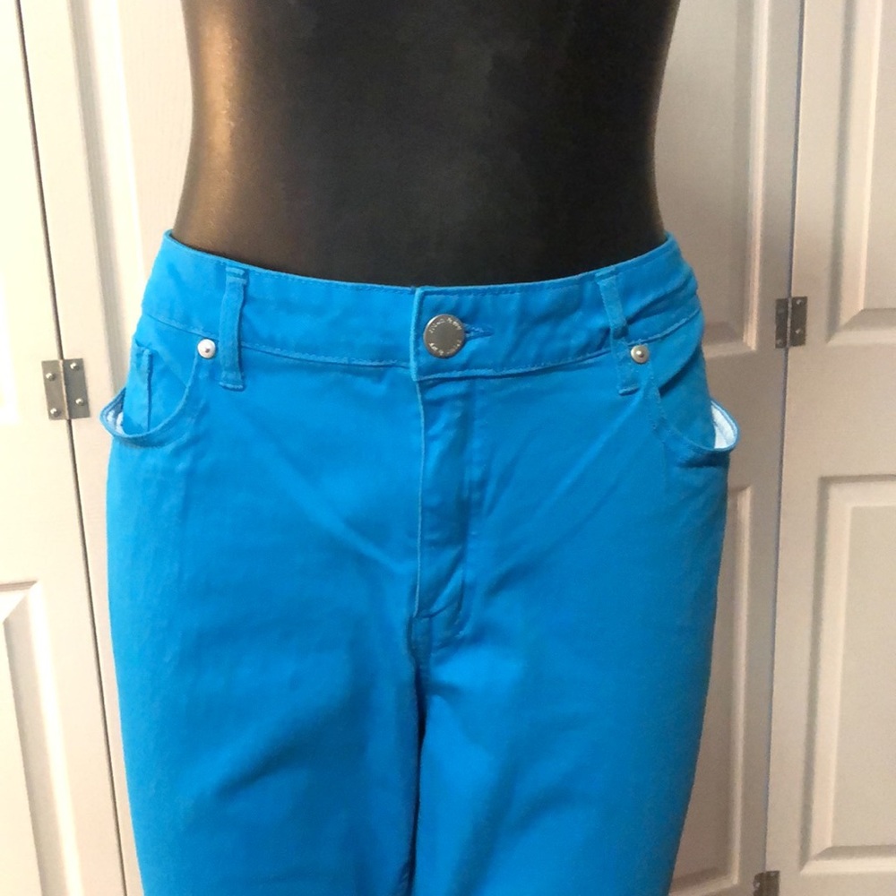 Pants - Picture 2 of 6